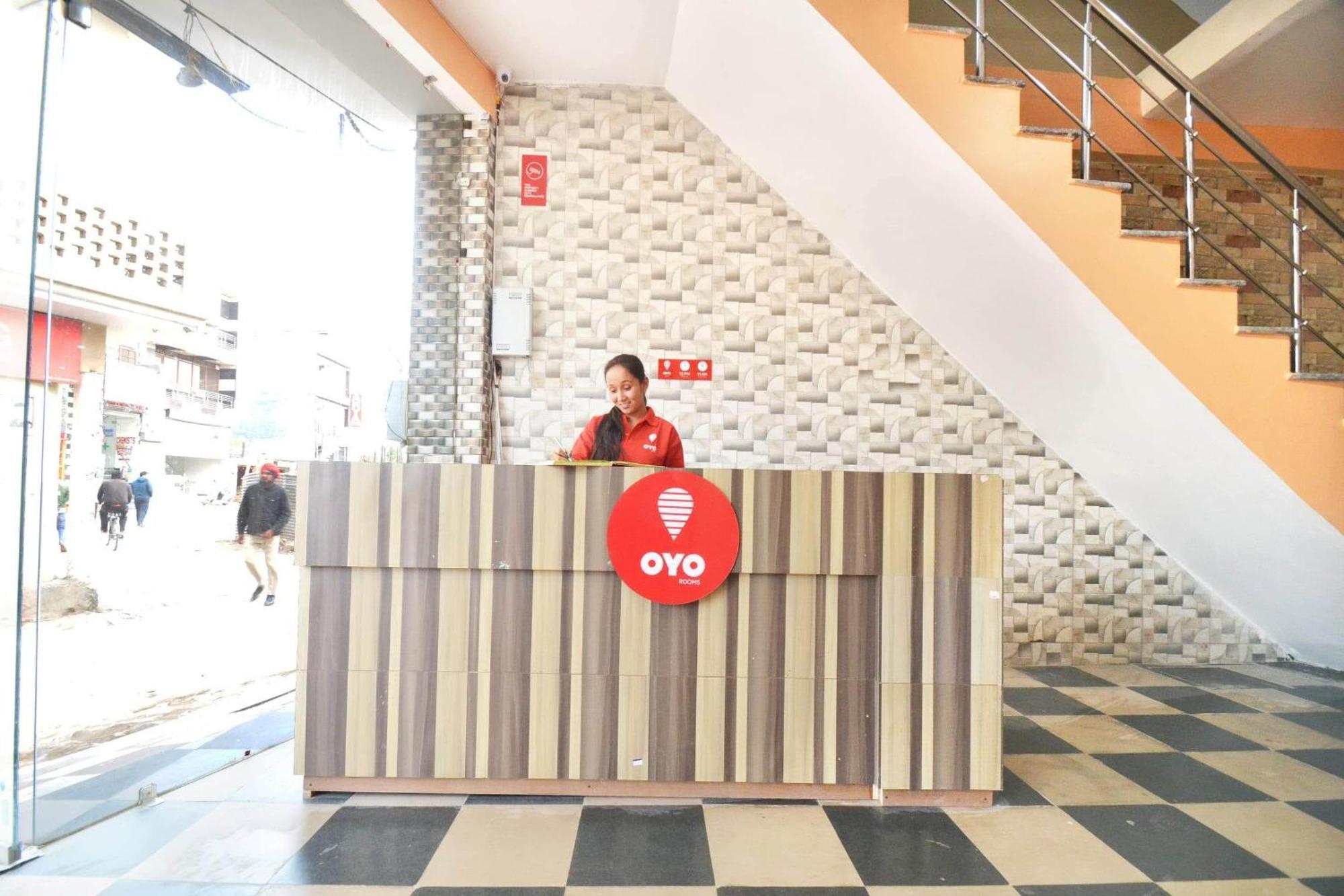 Hotel O Galaxy Nayagaon Zewnętrze zdjęcie