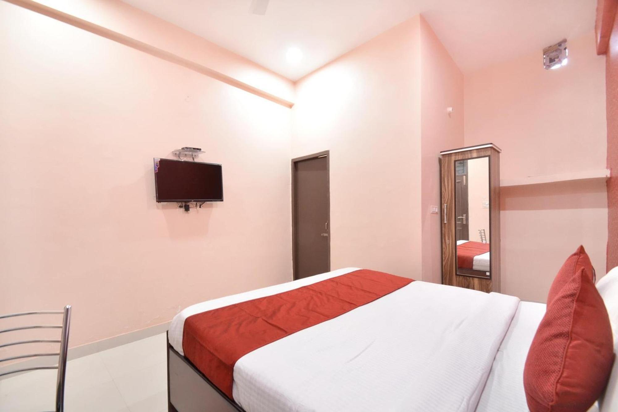 Hotel O Galaxy Nayagaon Zewnętrze zdjęcie